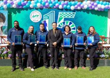 Inicia UT Tarahumara festejos del XV aniversario de su fundación con encuentro cívico