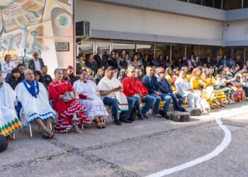 Celebra SEECH el Día Internacional de la Lengua Materna con exposición de libros y actividades tradicionales