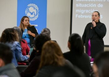 Capacitan a personal educativo de Juárez en atención  de NNA en Situación de Migración