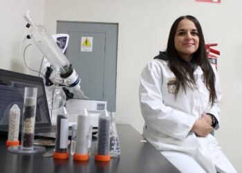Comparte docente investigadora de la UPCH  su experiencia como mujer en la ciencia
