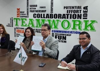 Firman convenio de colaboración Conalep plantel Juárez III y la asociación civil Renace