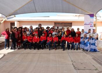 Celebran adultos mayores de la Casa de los Abuelos Sur el Día de la Candelaria