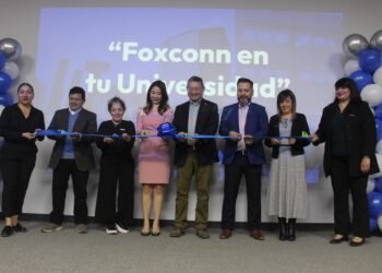Lleva Foxconn conferencias y bolsa de trabajo a la UTCJ, concluyen el 14 de marzo