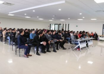 Realiza UTCH concurso de innovación “Elevator Pitch”, expusieron ideas innovadoras