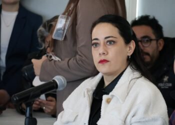 Se pasaron de fuerza agentes estatales en detención de mujeres durante marcha del 8M