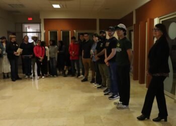 Recibe el Colegio de Chihuahua a estudiantes  de la George Mason University