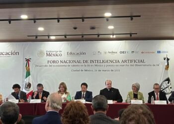 Fortalece “El Colegio de Chihuahua” acciones en materia de Inteligencia Artificial