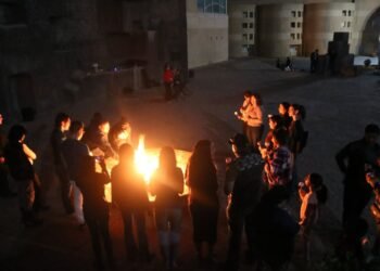 Apagan luces en la UACH y organizan Festival en La Hora del Planeta 2025