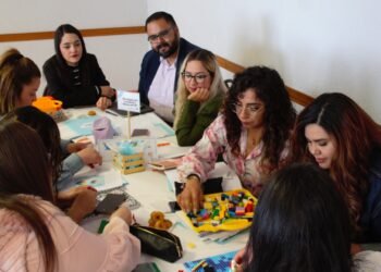 Imparten taller para mejorar la atención de estudiantes  con Trastorno del Espectro Autista