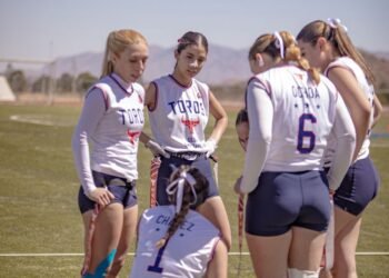 Van Toros de la Universidad La Salle Chihuahua por la Universiada Regional