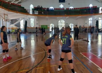 Arranca Circuito Estatal Deportivo Universitario de Voleibol con 200 estudiantes participantes