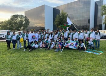 Destacan estudiantes del CECyTECH de Uruachi  en concurso de robótica en Coahuila