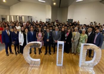 Concluyen Maestría 38 estudiantes del Centro  de Investigación y Docencia en Juárez