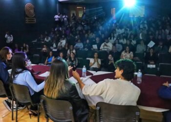 Promueve Cobach acciones para estudiantes y personas con autismo