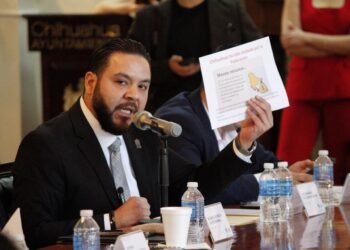 Exhorta regidor Luis Villegas a la Federación a que aumente los recursos para Chihuahua y se atiendan prioridades