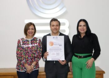 COBACH recibe convocatoria del Premio Municipal al Mérito Docente «María Esther Orozco Orozco»