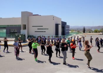 Celebra UTCH Sur el Día Internacional del Deporte y  el Día Mundial de la Salud con Masterclass de Zumba