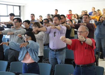 Recibe personal de la UT Paso del Norte capacitación sobre primeros auxilios psicológicos