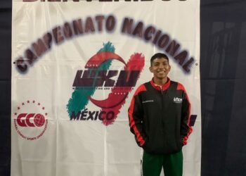 Logra Karlo Ontiveros de la UTCH pase al campeonato mundial de Kickboxing en Alemania