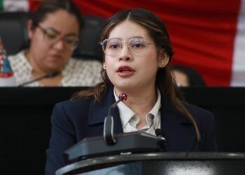 Diputada Jael Argüelles confronta inasistencia de Gilberto Baeza ante emergencia por sarampión