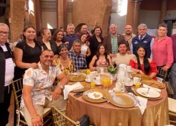 Reconocen a docentes de Educación Física en las diez zonas de la región norte