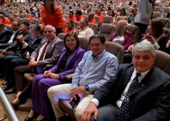 Reconoce SEyD a docentes federalizados con 30 y 40 años de servicio en Ciudad Juárez