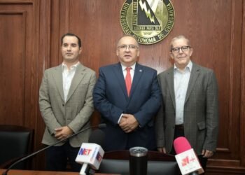 UACH y Banco Santander anuncian becas de movilidad nacional e internacional