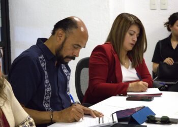 Se reúne mesa de trabajo para establecer lugares donde se edificarán las viviendas sociales