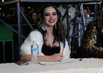 Se corona Fernanda Ronquillo reina Guachochi 2025 ante más de 10 mil personas