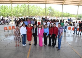 Entregan materiales escolares a 4 mil 782 estudiantes de planteles de la región de Nuevo Casas Grandes