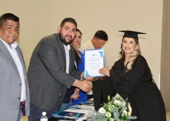 Egresan 286 profesionistas de la Universidad Tecnológica de Camargo