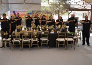 Celebra 20 años de su fundación la Secundaria Federal número 17, presentaron grupos de baile y música