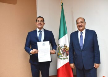 Nombran a Erik Gabriel Loya Ruiz como rector de la Universidad Tecnológica de Paquimé