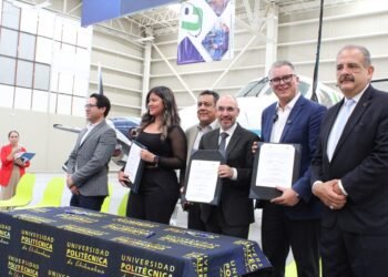 Firma Universidad Politécnica de Chihuahua alianza estratégica con Concanaco Servytur