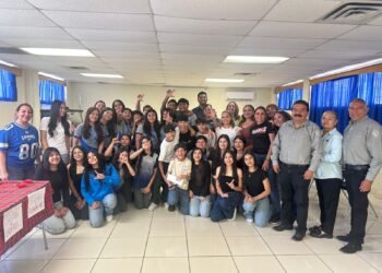 Impulsan espíritu emprendedor de estudiantes de la secundaria técnica 80 con feria de proyectos innovadores