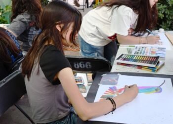 Demuestran 400 estudiantes de secundaria su talento en Foro Académico y Artístico