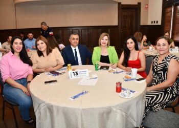 Fortalecen estrategias y trabajo en equipo al interior de la SEyD con ejercicio «Charla y café»