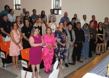 Entregan reconocimientos a 70 docentes destacados  de Secundarias Estatales en Juárez