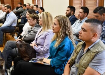 Capacitan a personal de la SEyD en prevención del hostigamiento y acoso laboral