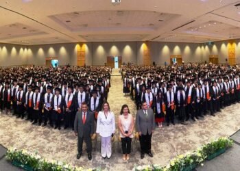 Egresan más de 4 mil 500 estudiantes del Cecytech en la generación 2022-2025