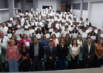 Concluyen 30 estudiantes de Media Superior el programa Sembrando Ingenier@s