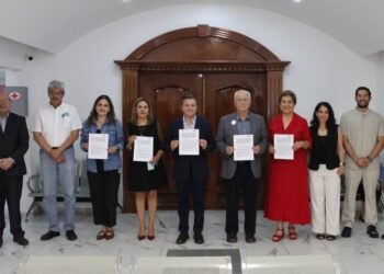 Firman convenio de colaboración SEA Cobach  y presidencia municipal de Cuauhtémoc