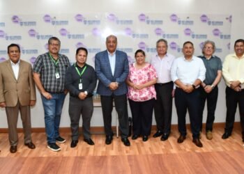 Reconocen a docentes de la UTCH con el Premio ANUIES 2025 en innovación y práctica