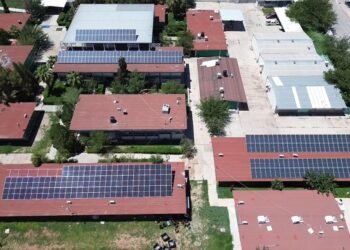 Convierte Conalep tres centros educativos en autosustentables mediante energía solar