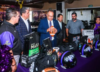 Dotan con equipo de pesas al Gimnasio de Deportes de la UACh, para la preparación física de los atletas universitarios