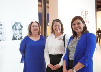 Participan estudiantes de la Secundaria Federal 1 en  exposición fotográfica en el Museo Casa Redonda