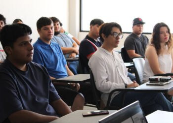 Inician curso propedéutico más de 300 alumnos de nuevo ingreso en la UT Paso del Norte