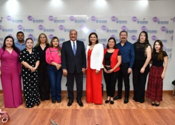 Reconoce SEyD a docentes chihuahuenses ganadores de las fogatas freireanas