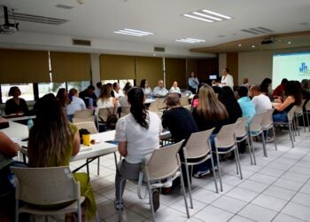 Fortalece Upnech competencias laborales de sus docentes con jornada de actualización