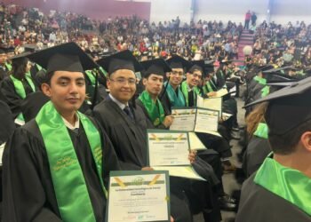 Egresan 345 nuevos profesionistas de la UT Parral como Técnicos Superiores Universitarios